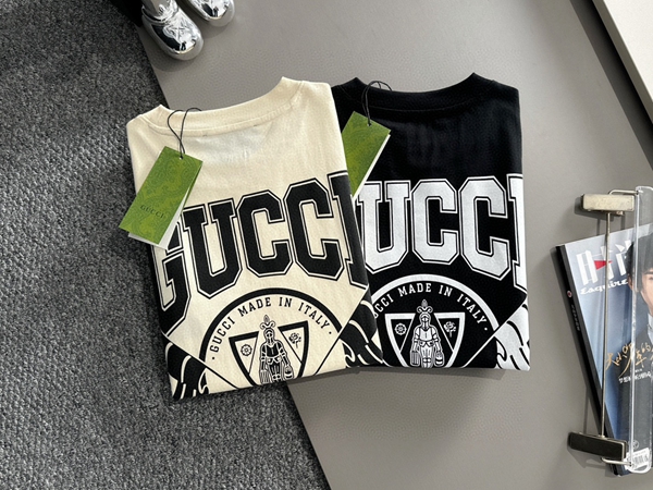 ブランドTシャツ全体デザイン